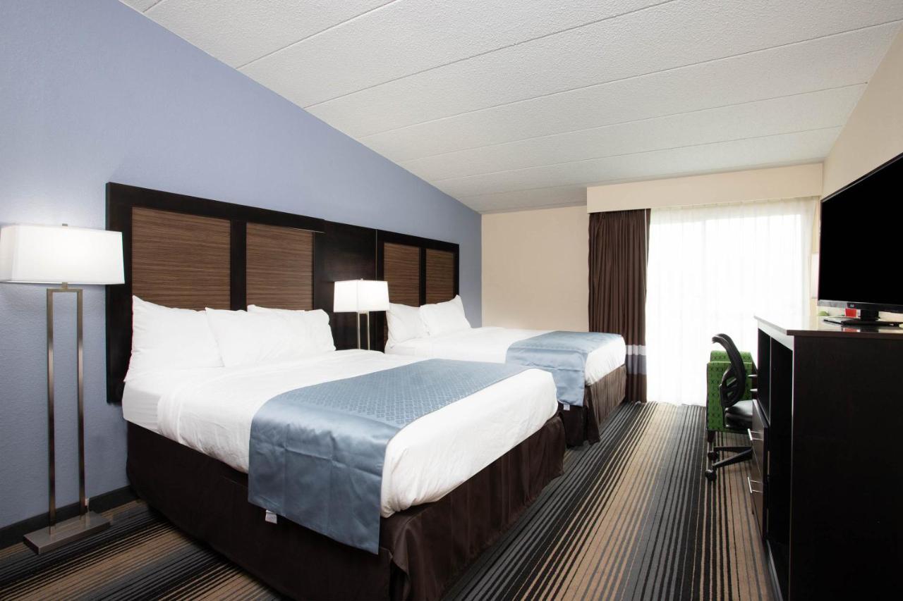 Wingate By Wyndham Bloomington Hotel Exterior photo